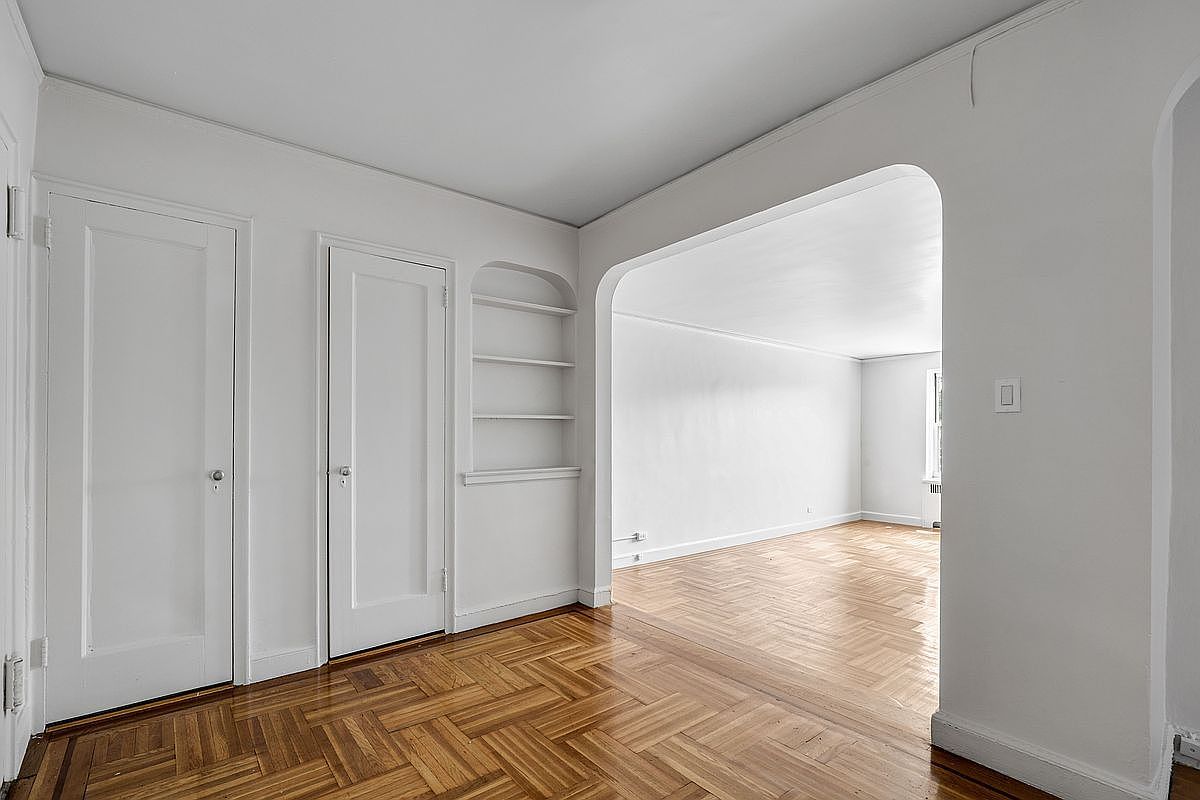 360 Cabrini Blvd APT 5H New York, NY 10040 - Thumbnail 4