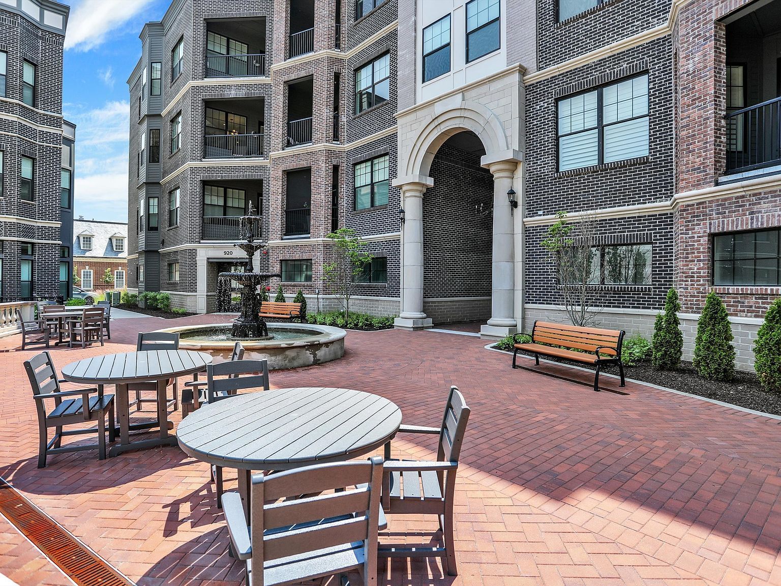 920 Veterans Way #204 Carmel, IN 46032 - Thumbnail 4