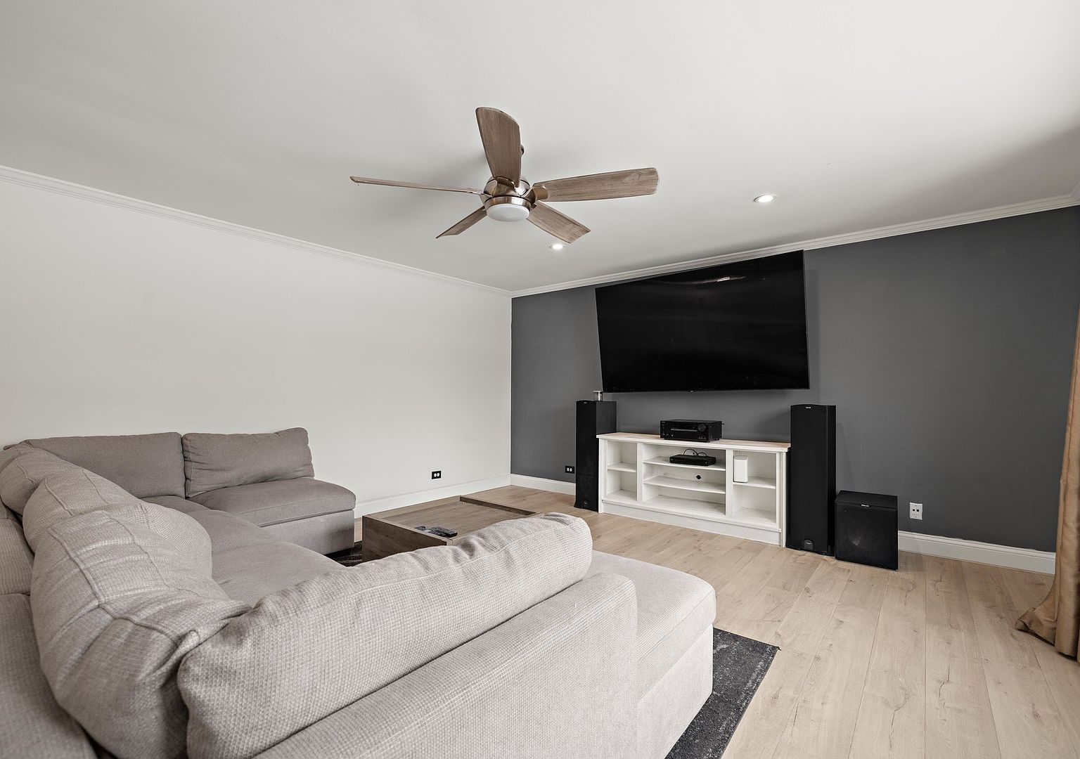 6418 Martin St Crystal Lake, IL 60014 - Thumbnail 4