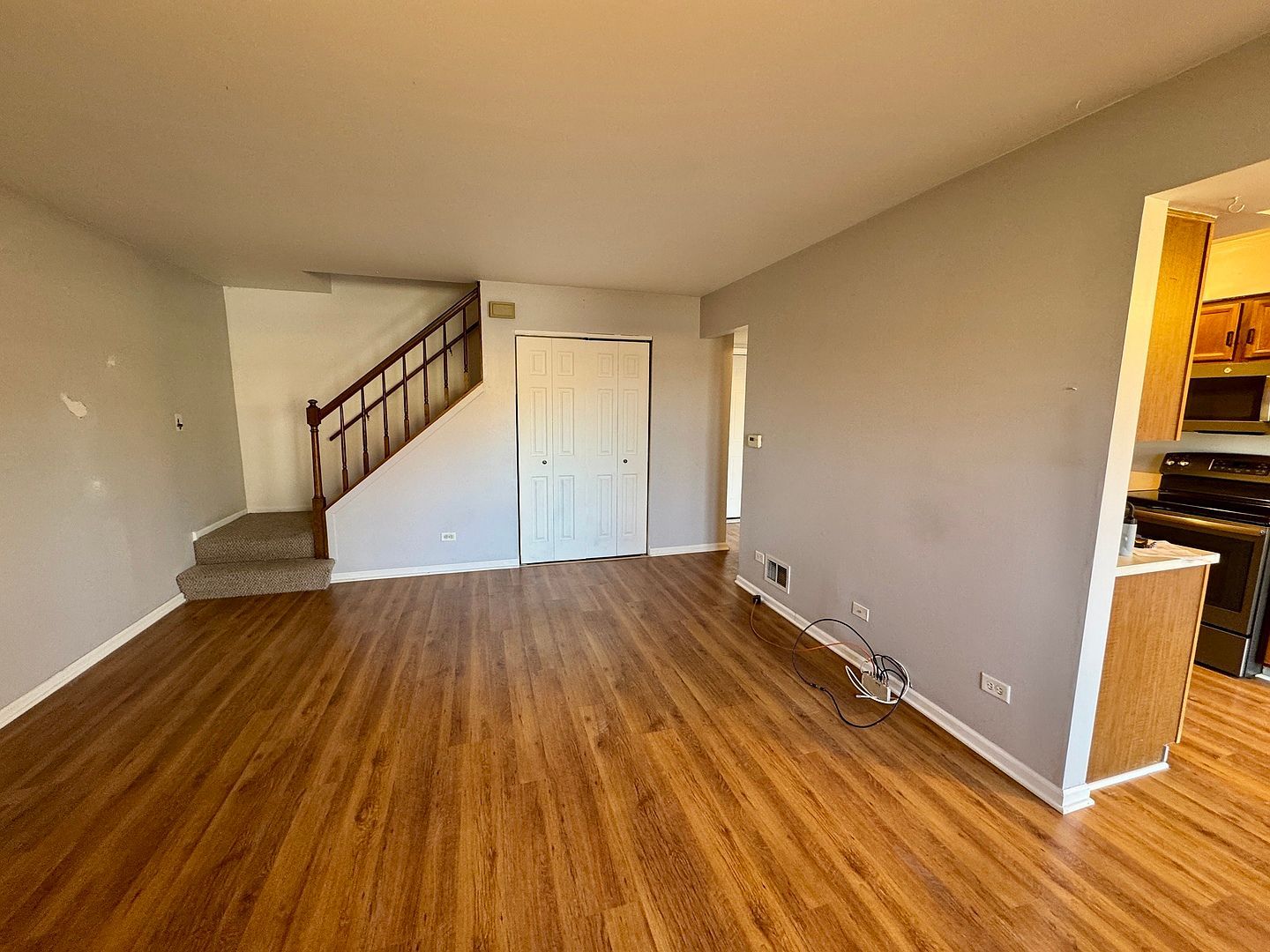 412 Saint Johns Rd APT D Woodstock, IL 60098 - Thumbnail 4