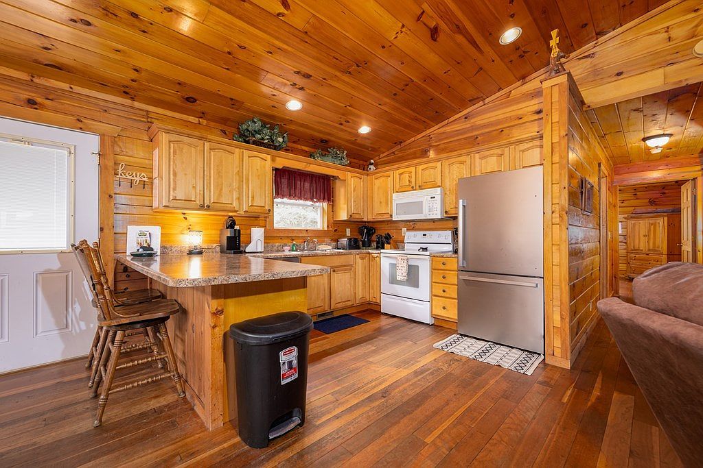 97 Deep Gully Rd Bryson City, NC 28713 - Thumbnail 4