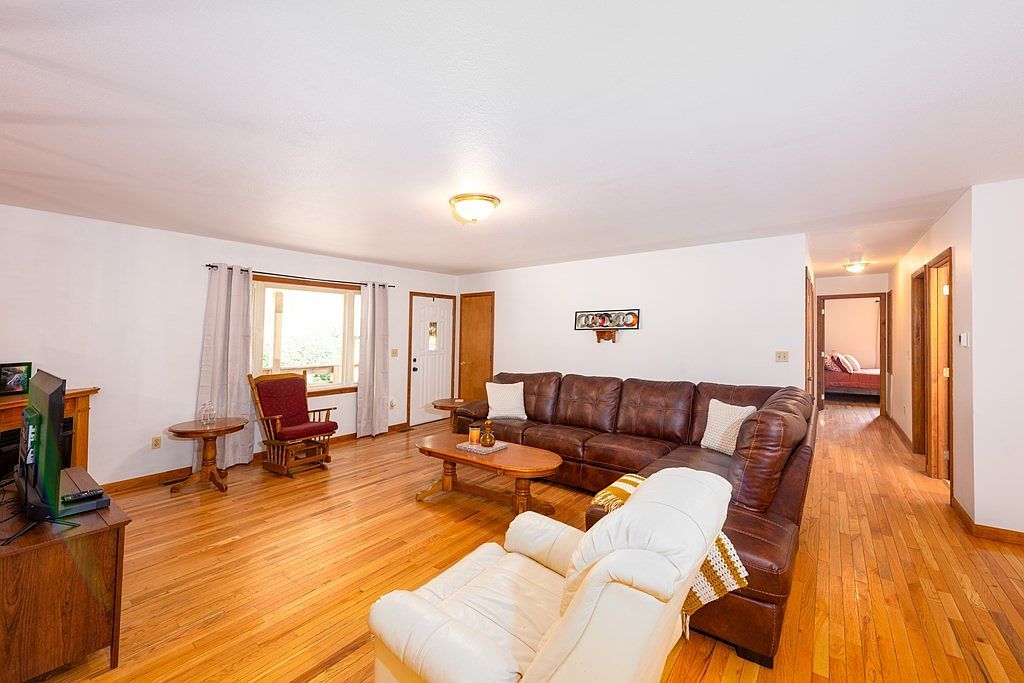 1400 Alarka Rd, Bryson City, NC, 28713 - Thumbnail 4