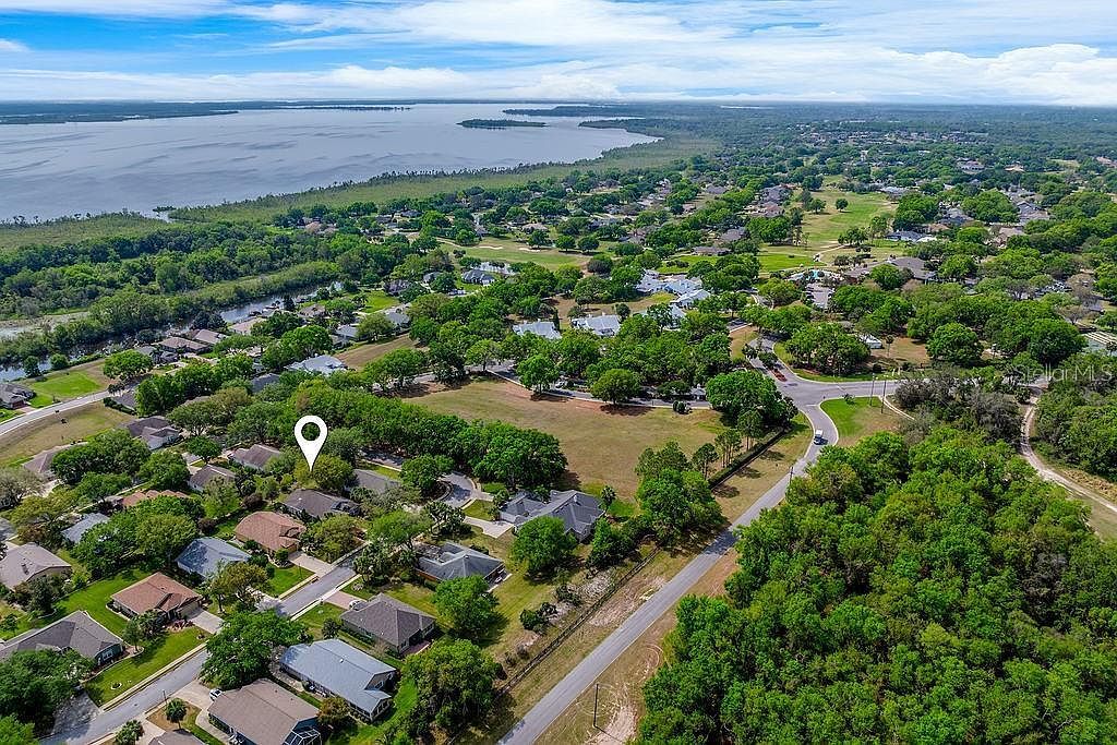 39900 Bayview Dr Lady Lake, FL 32159 - Thumbnail 4