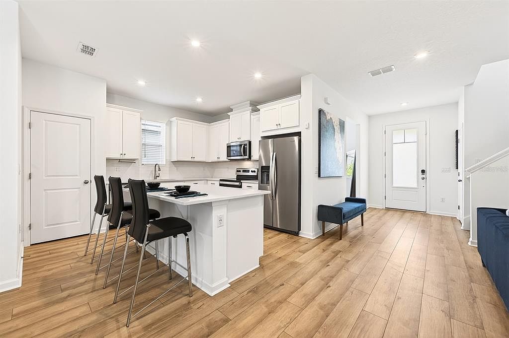 11866 Sunsail Ave Orlando, FL 32832 - Thumbnail 4