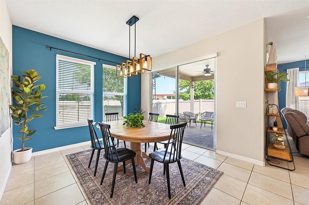 4062 Brookshire Cir Eustis, FL 32736 - Thumbnail 4