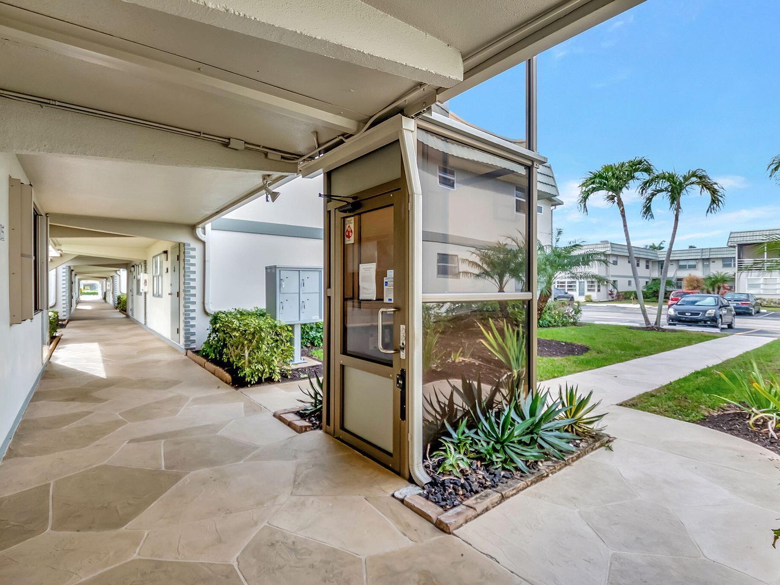 171 Monaco Ct #D Delray Beach, FL 33446 - Thumbnail 4