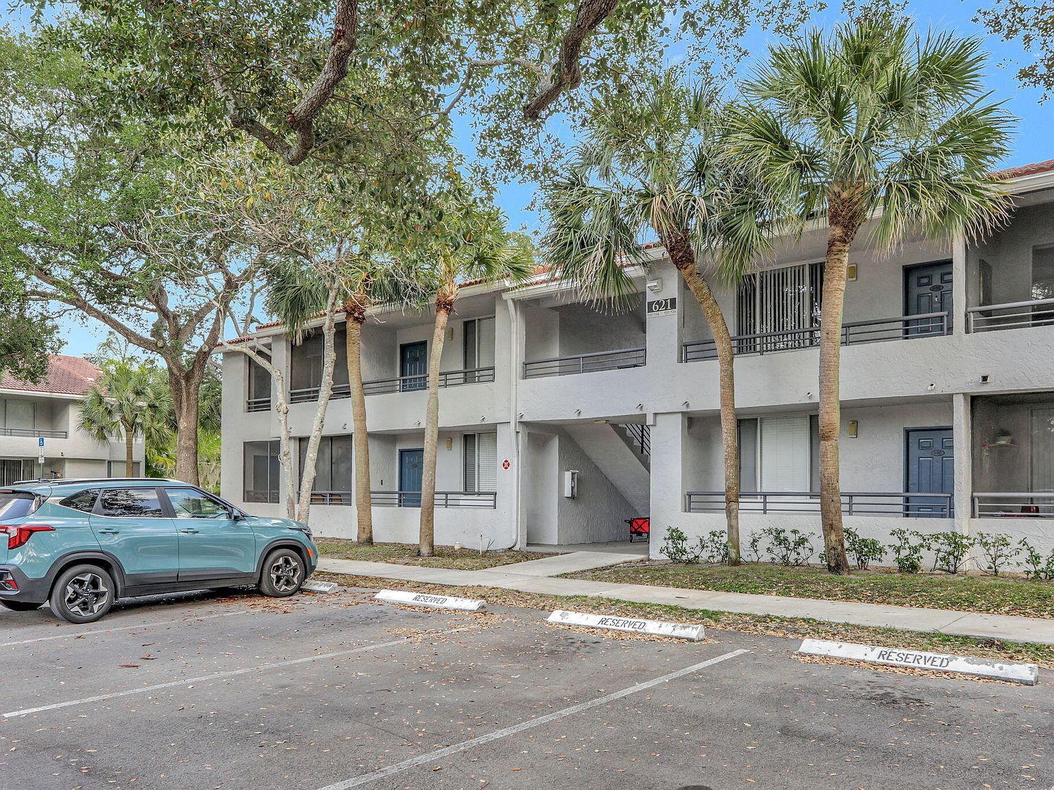 621 Lyons Rd APT 9201 Pompano Beach, FL 33063 - Thumbnail 4