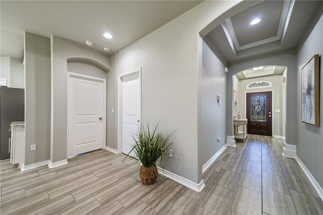 1016 Pasadena St Portland, TX 78374 - Thumbnail 4