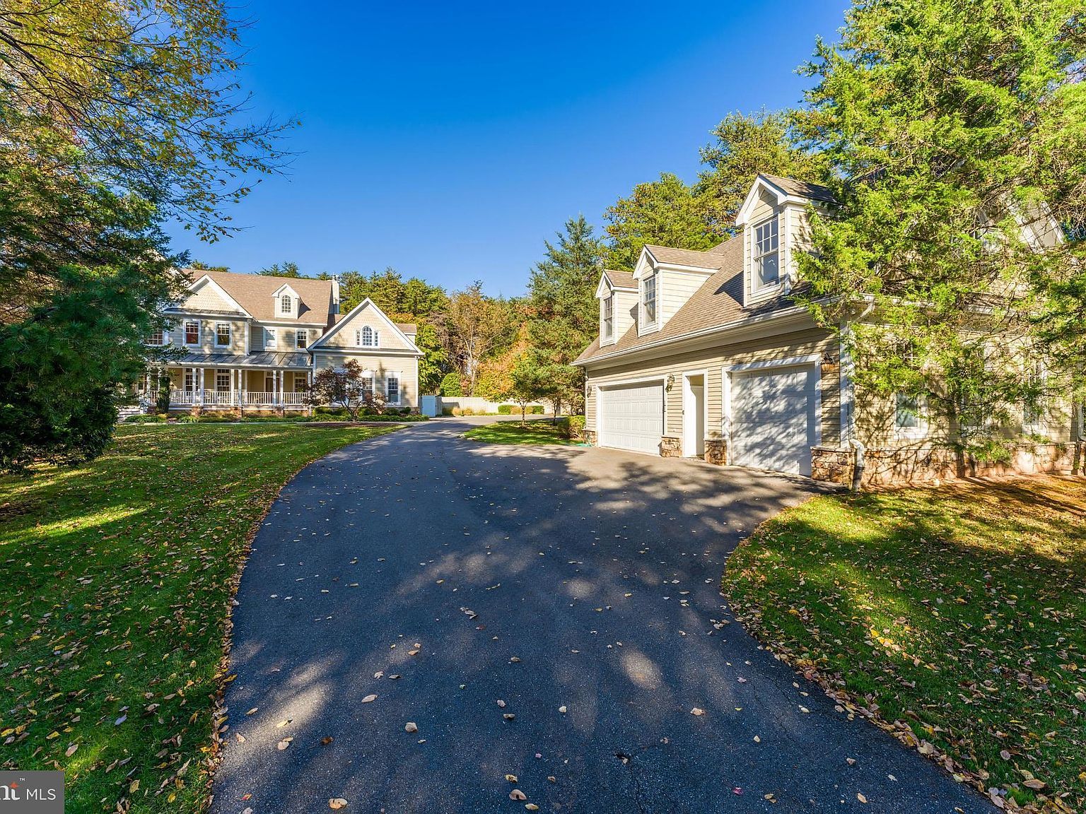 615 Kentland Dr Great Falls, VA 22066 - Thumbnail 4