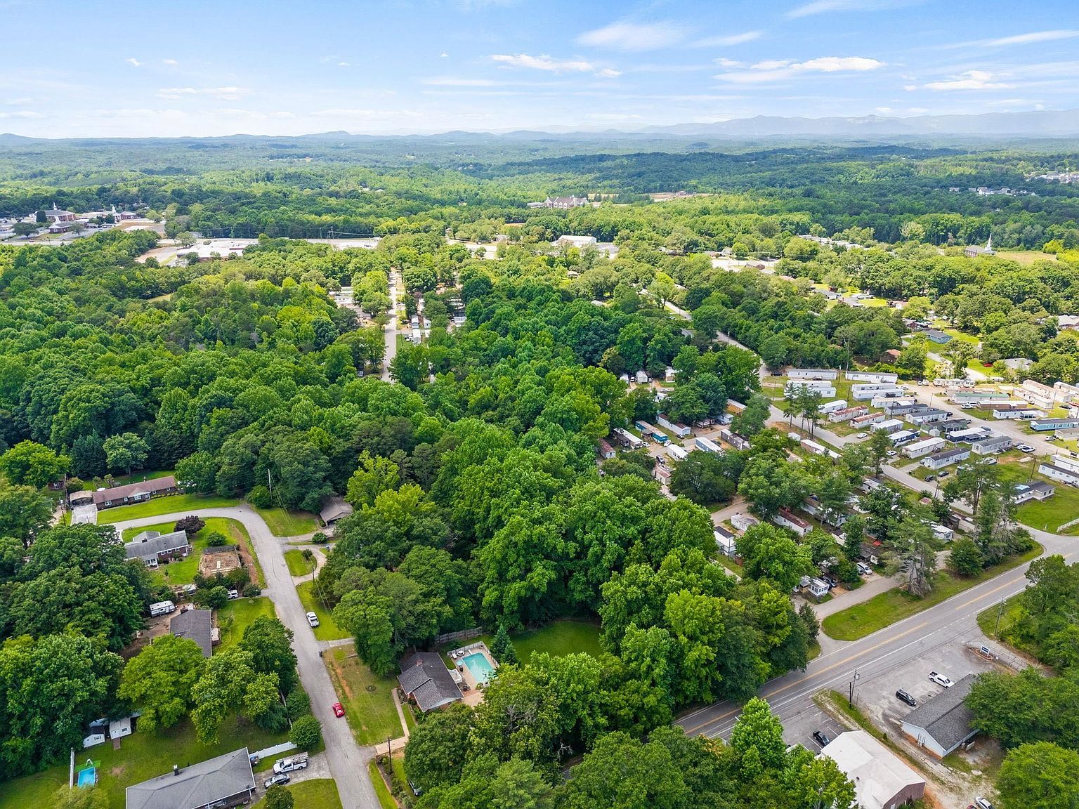 515 Hunts Bridge Rd Greenville, SC 29617 - Thumbnail 4