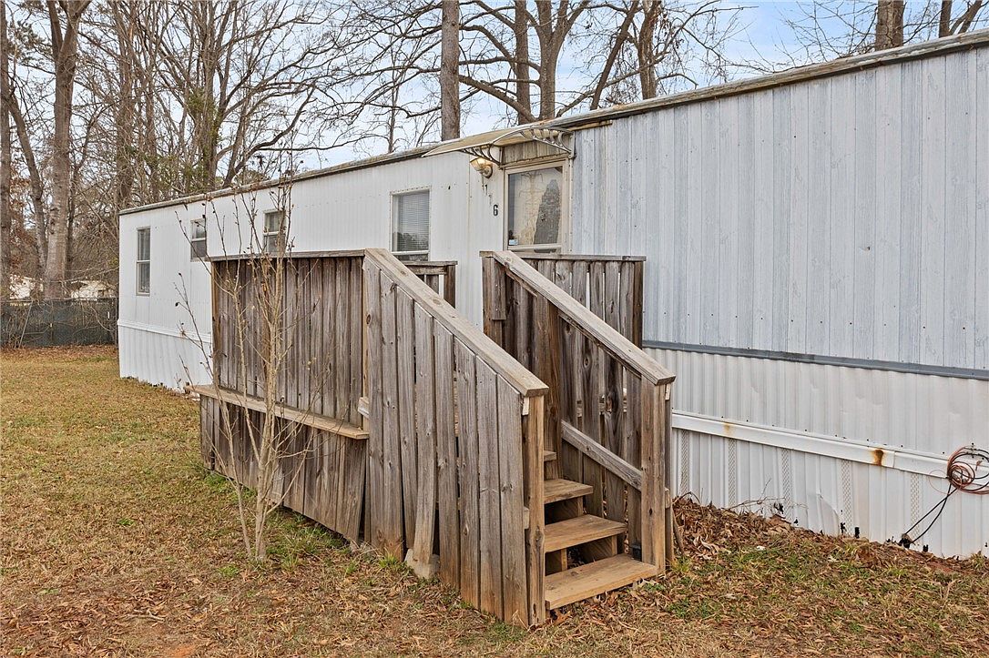 116 Beach Dr Ninety Six, SC 29666 - Thumbnail 4