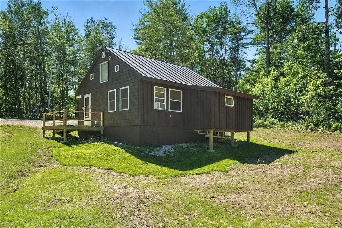 131 Thurston Rd Skowhegan, ME 04976 - Thumbnail 4