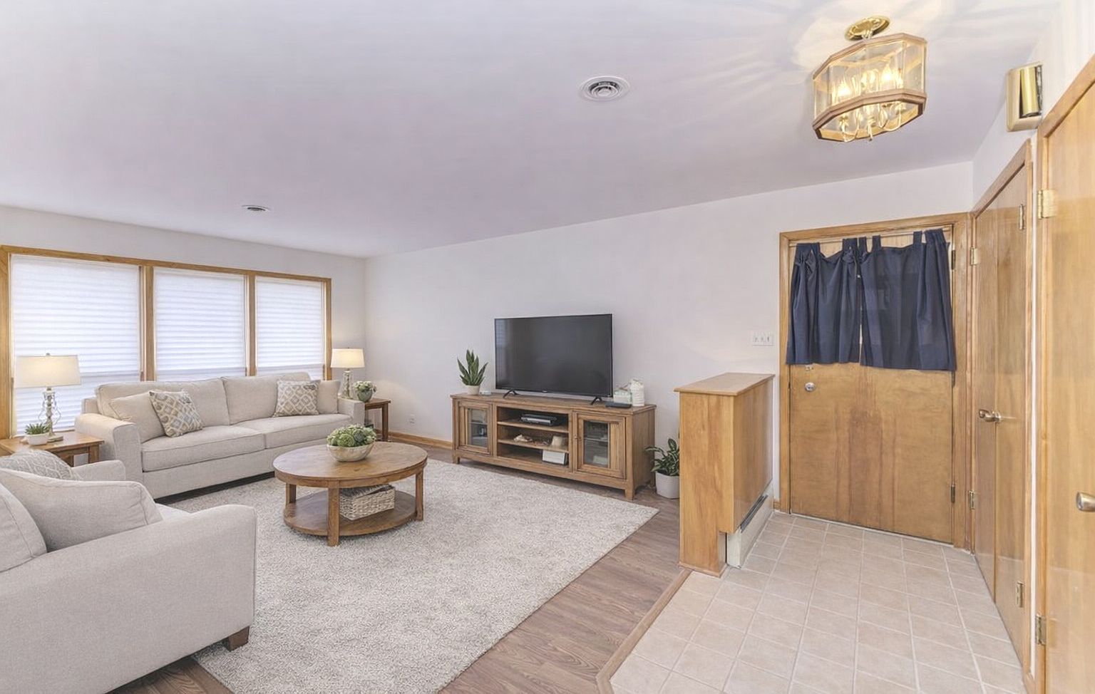 (undisclosed Address) Evergreen Park, IL 60805 - Thumbnail 4