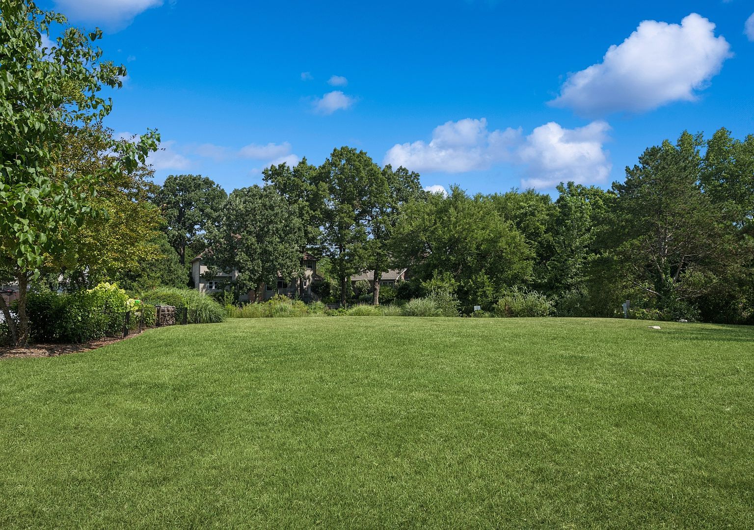 6401 Davidson Ct LOT 3-4 Gurnee, IL 60031 - Thumbnail 4