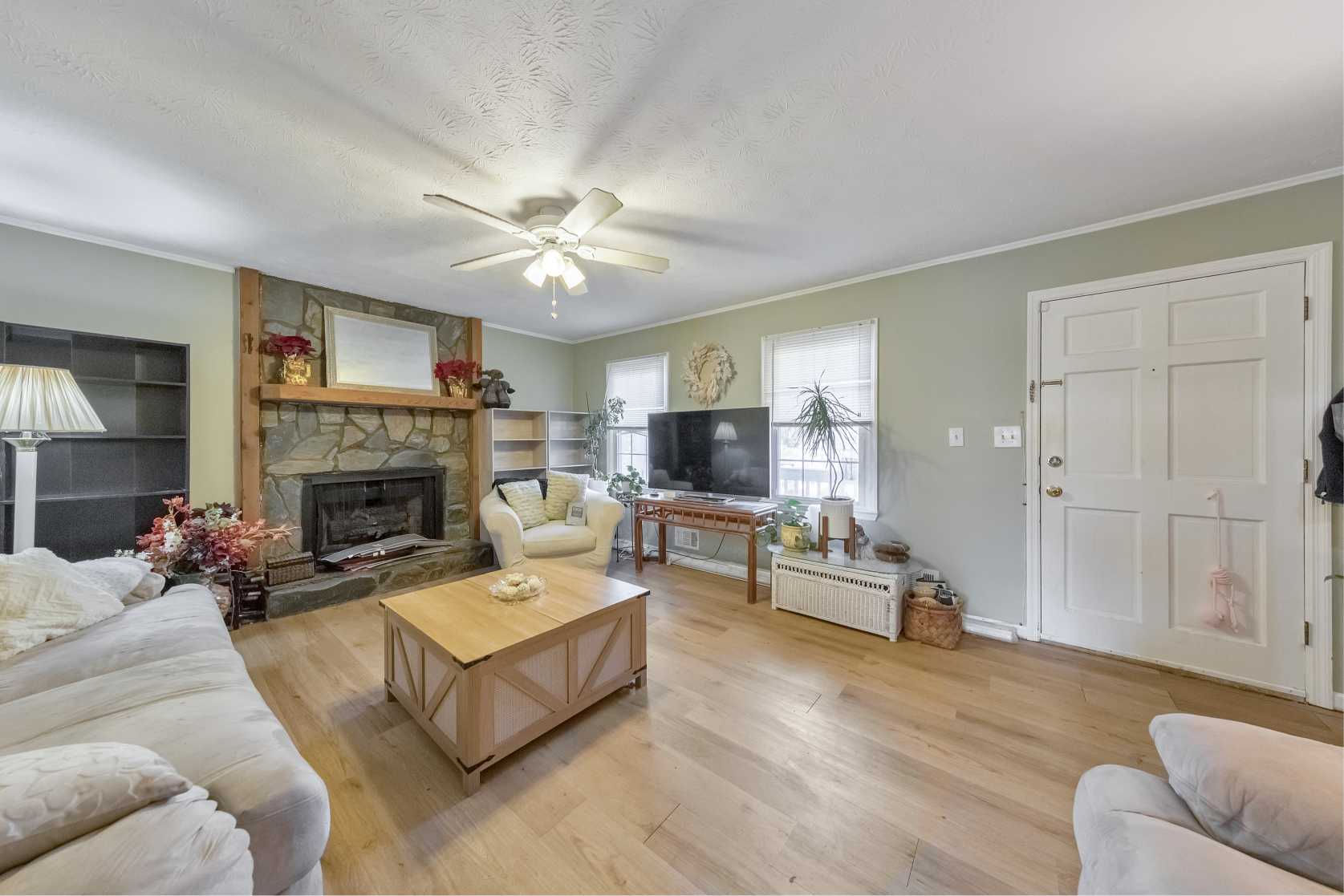 1182 Broward Drive Northeast, Marietta, Georgia 30066, USA, GA - Thumbnail 4