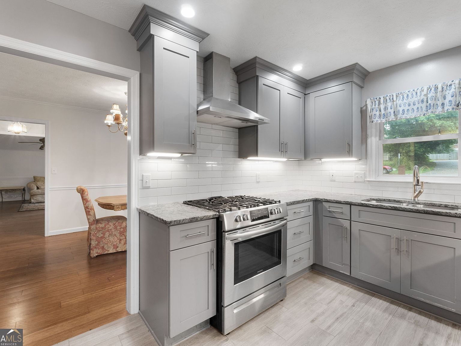 7972 Woods Ln Jonesboro, GA 30236 - Thumbnail 4