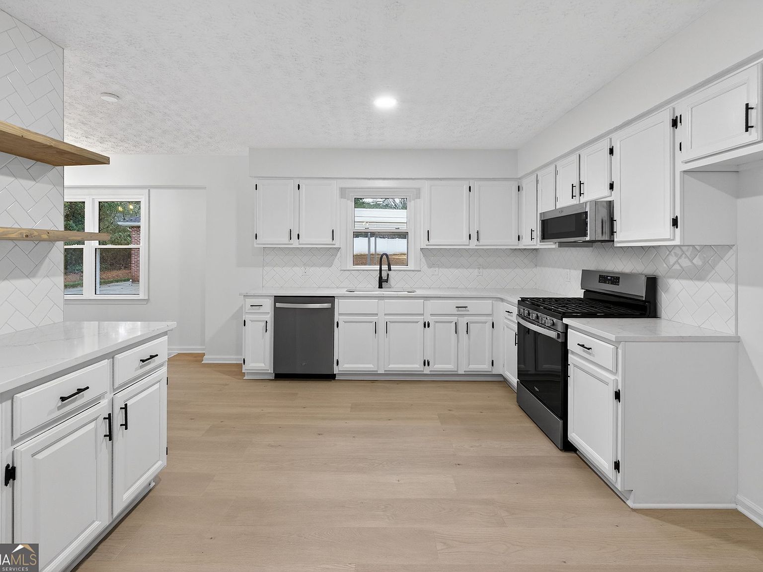 7771 Ciboney Dr Jonesboro, GA 30236 - Thumbnail 4