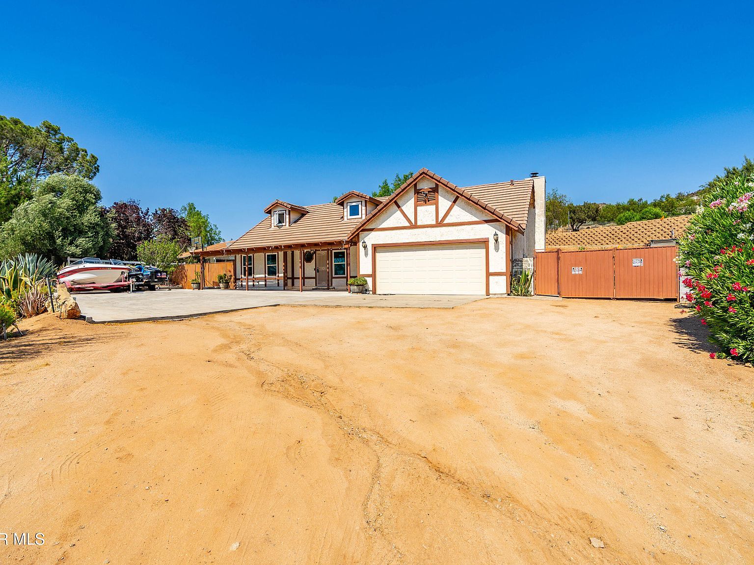 33656 Tradepost Rd Acton, CA 93510 - Thumbnail 4