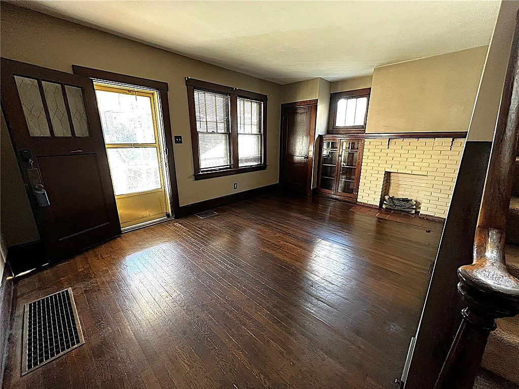 428 Avenue D Pittsburgh, PA 15221 - Thumbnail 4