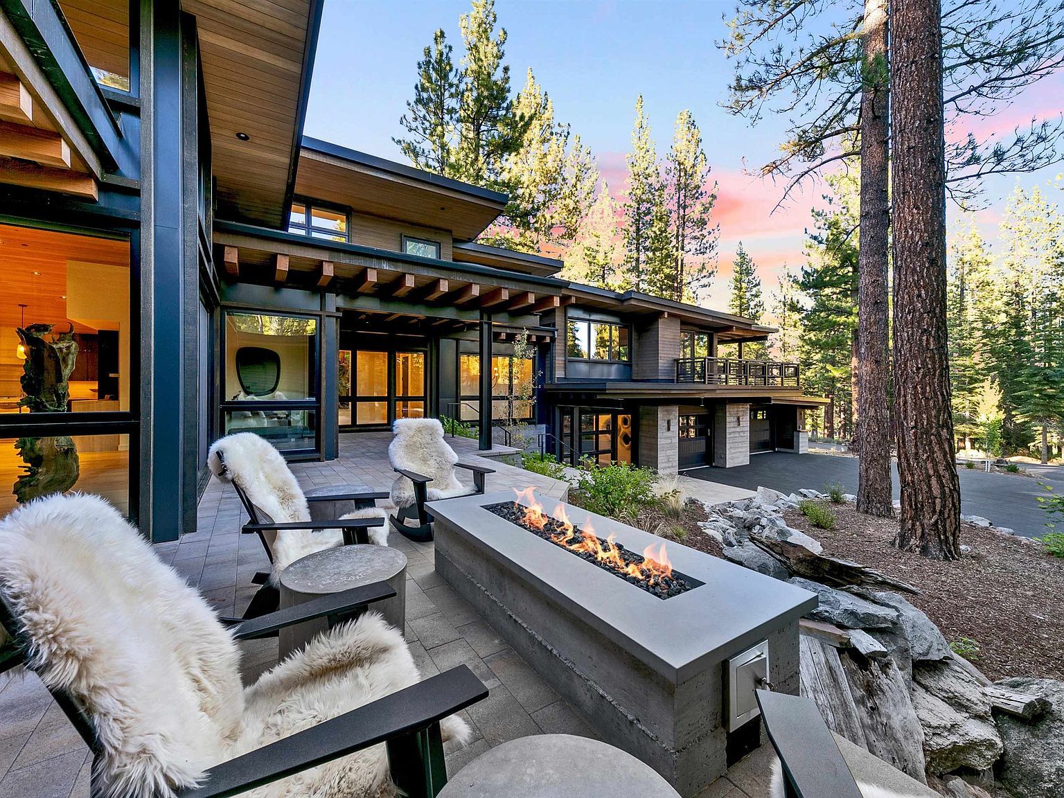 12232 Pete Alvertson Dr Truckee, CA 96161 - Thumbnail 4