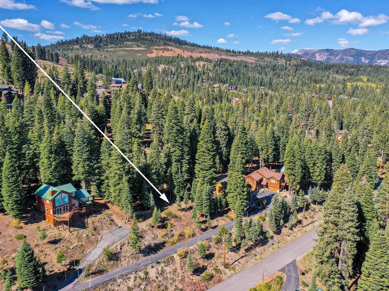 11926 Rhineland Ave Truckee, CA 96161 - Thumbnail 4