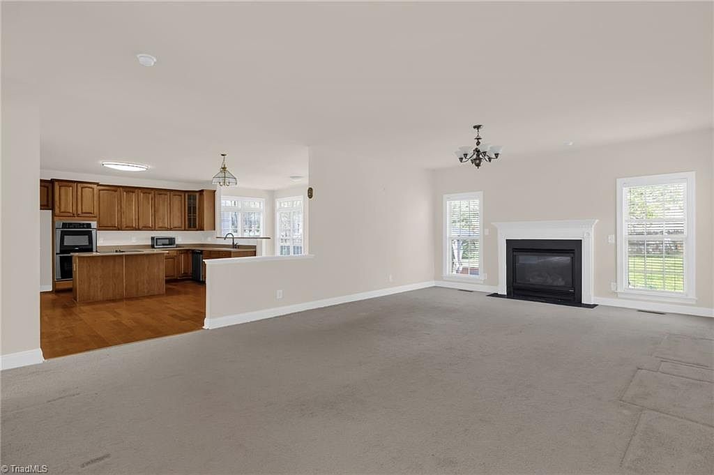 4273 Harbor Ridge Dr Greensboro, NC 27406 - Thumbnail 4