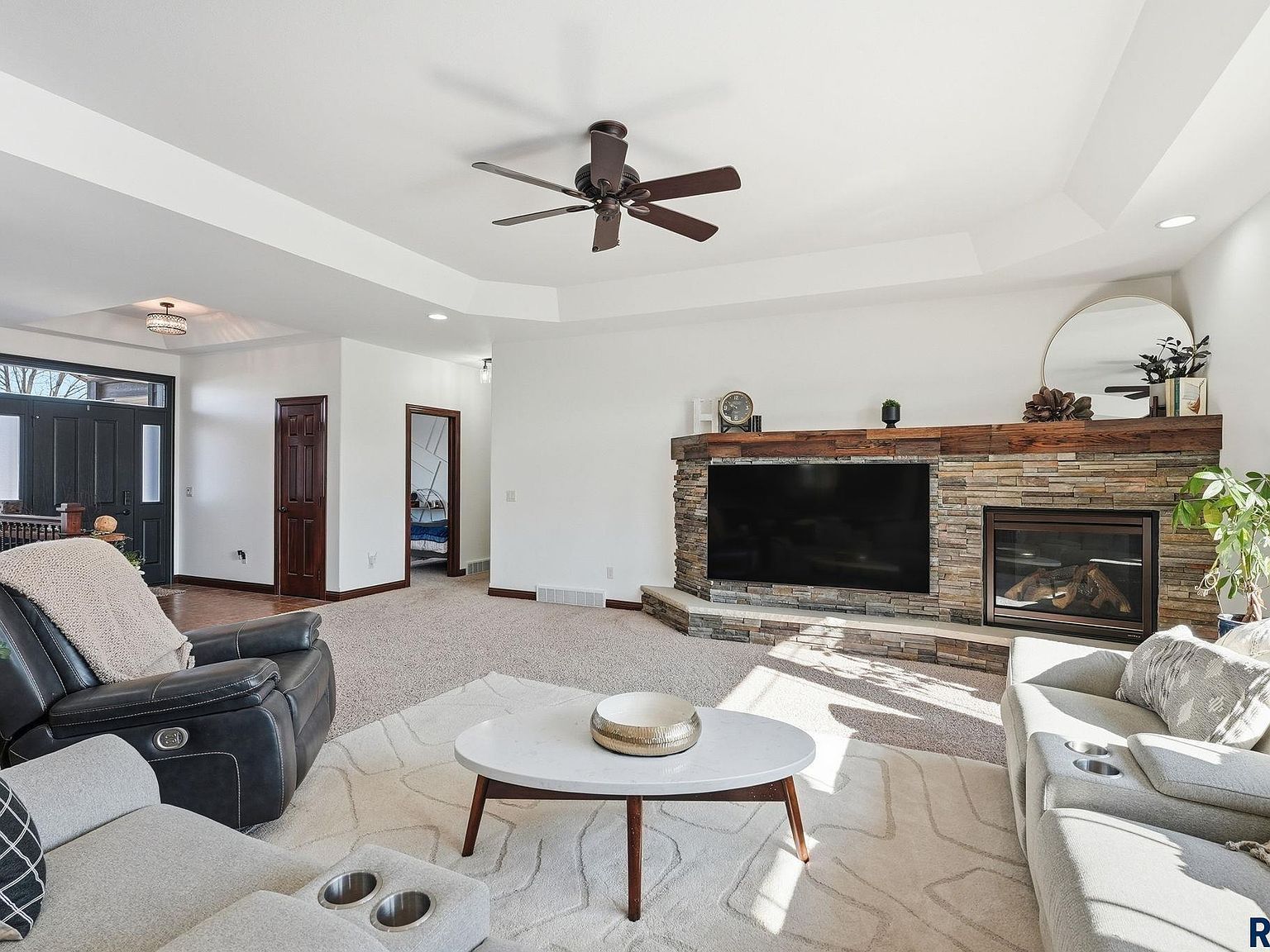 1400 S Hyde Park Ave Sioux Falls, SD 57106 - Thumbnail 4