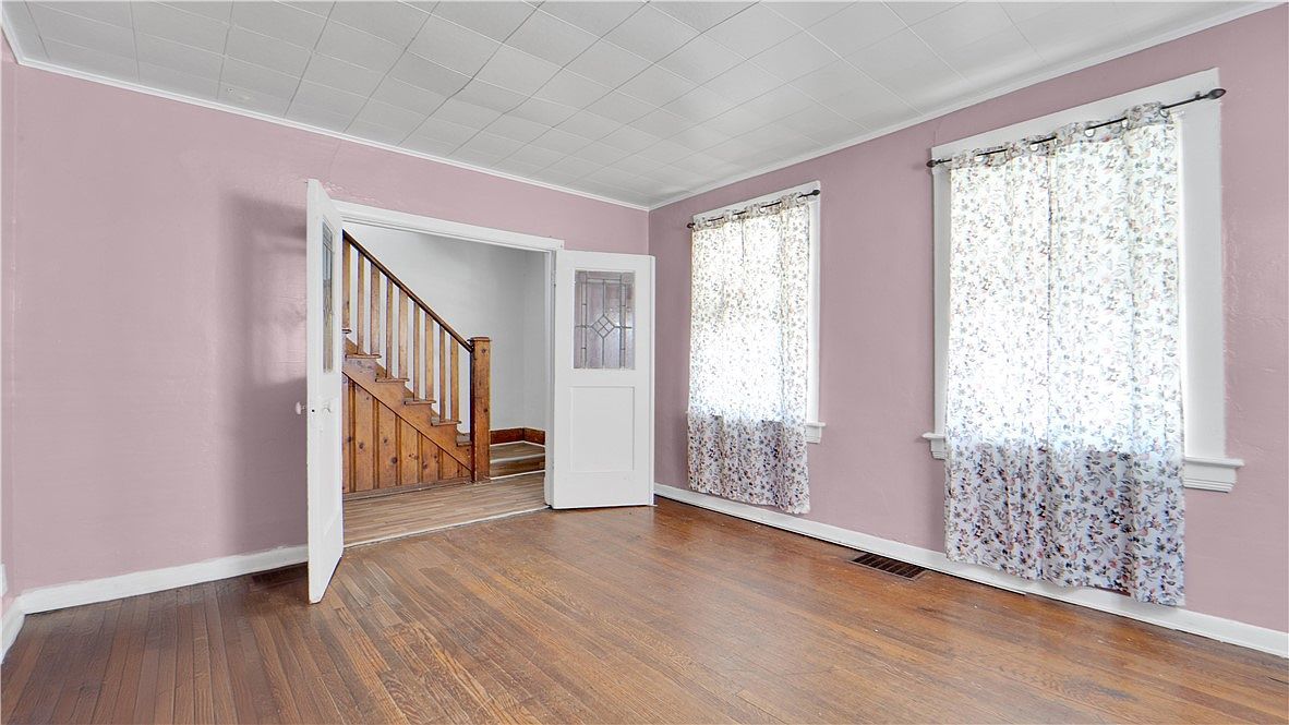 61 Crombie St Rochester, NY 14605 - Thumbnail 4