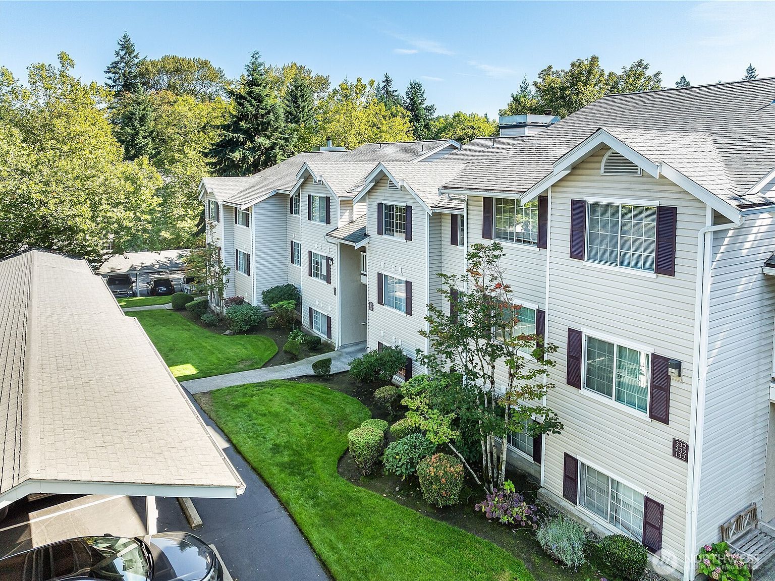 19230 Forest Park Dr NE APT J131 Lake Forest Park, WA 98155 - Thumbnail 4