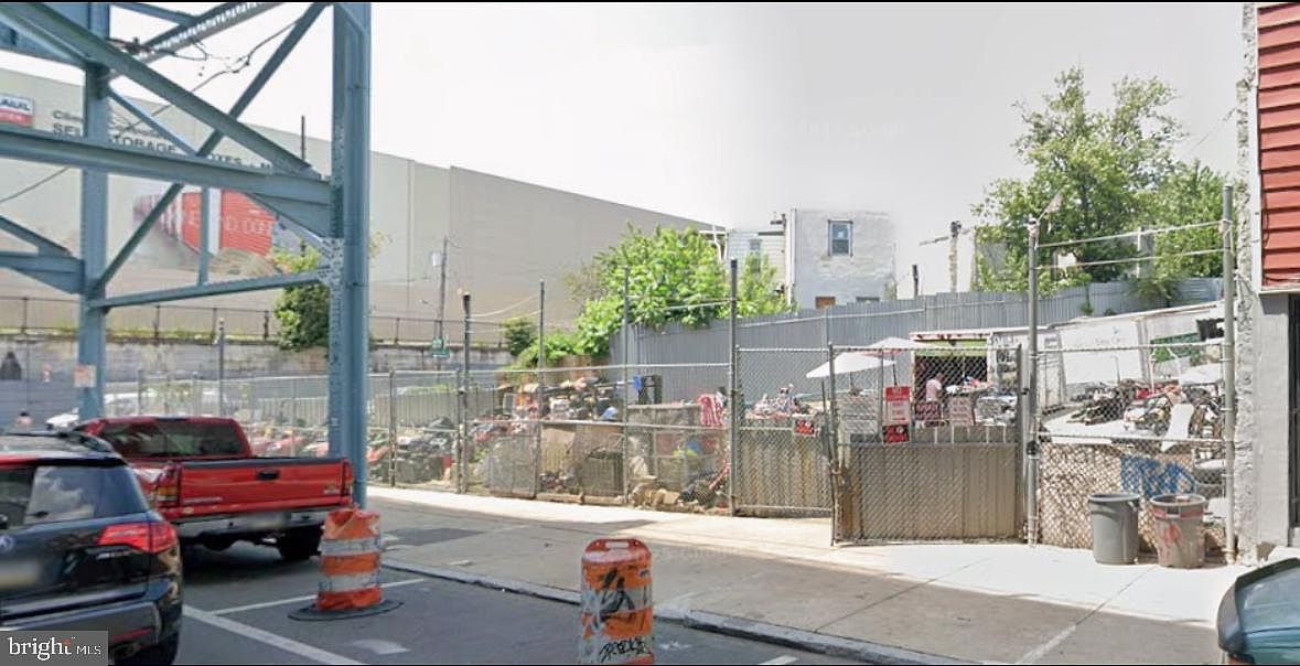 2724 Kensington Ave Philadelphia, PA 19134 - Thumbnail 4