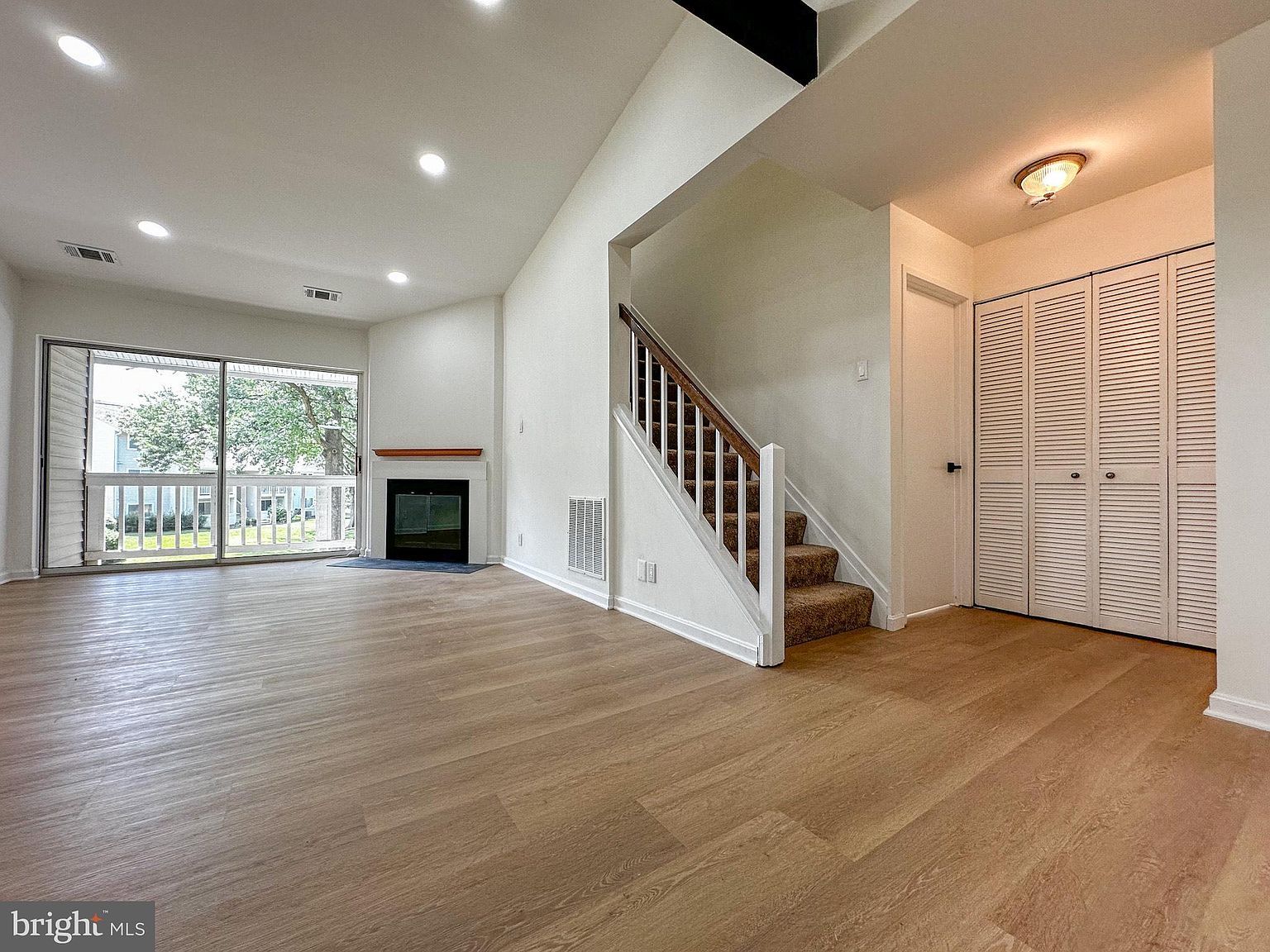 18217 Swiss Cir APT 3 Germantown, MD 20874 - Thumbnail 4