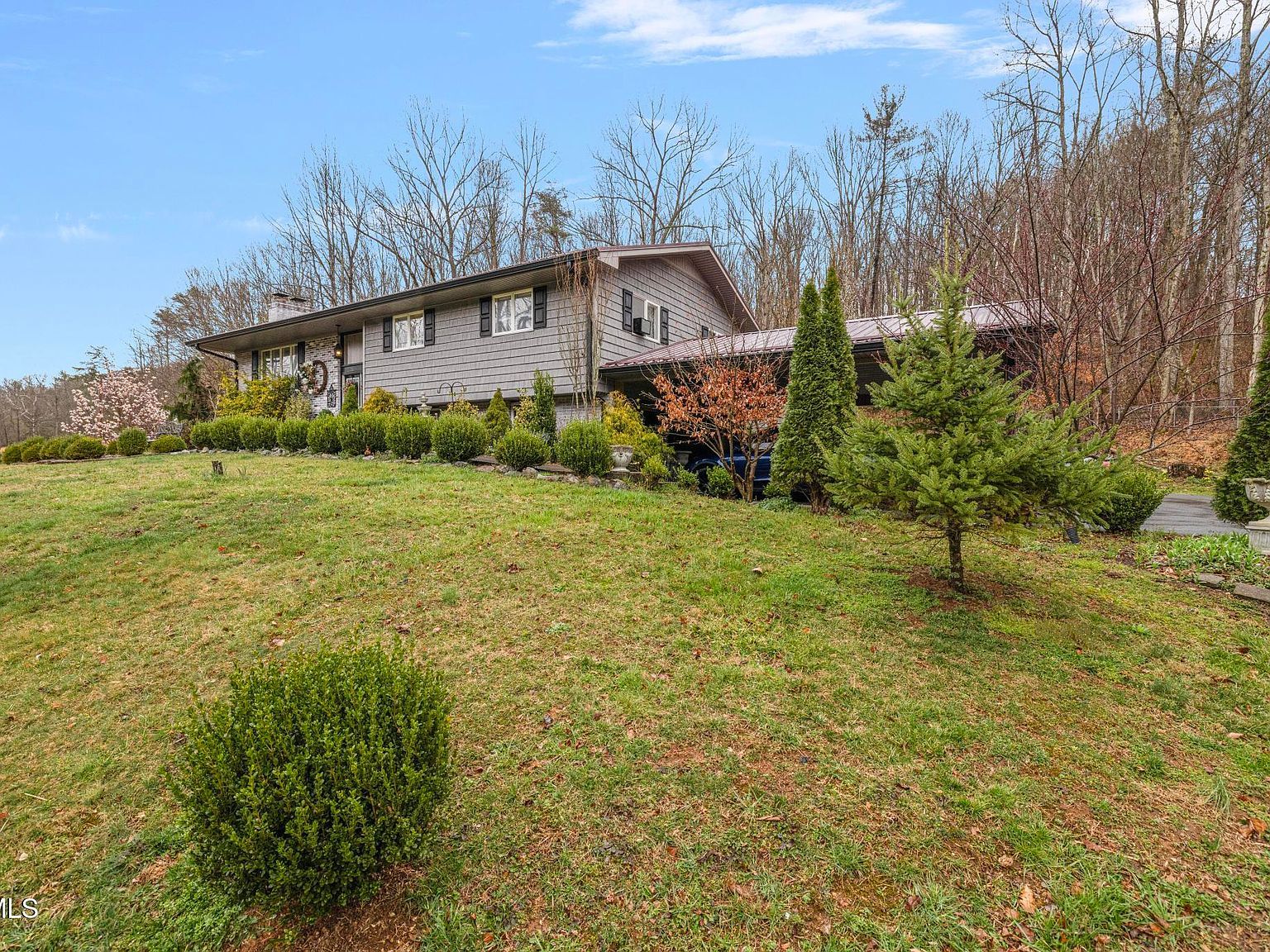 405 Beidleman Creek Rd Bristol, TN 37620 - Thumbnail 4