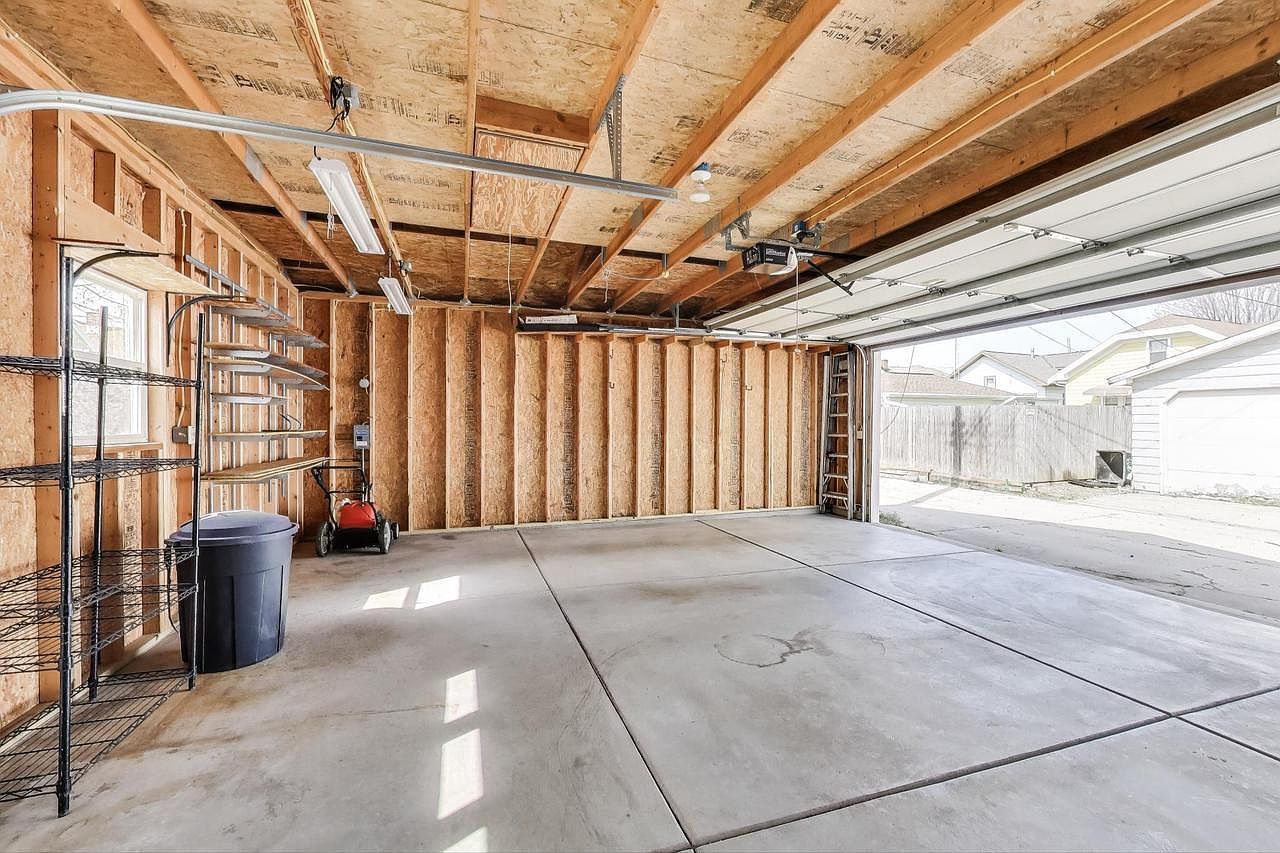 1431 Blaine Ave Racine, WI 53405 - Thumbnail 4