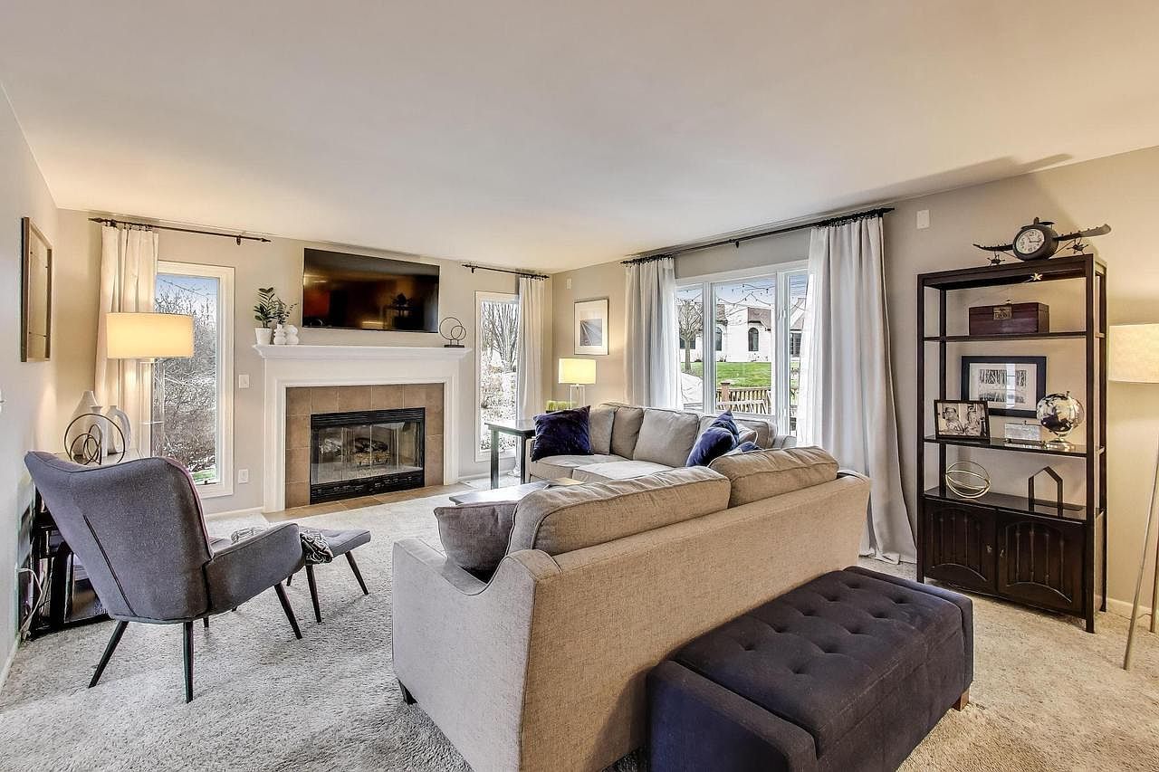 9244 Auburn Ct Racine, WI 53406 - Thumbnail 4