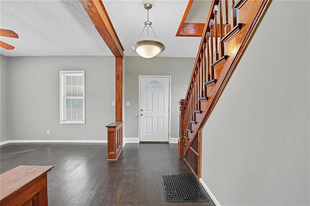 49 S Pyle St Kansas City, KS 66101 - Thumbnail 4