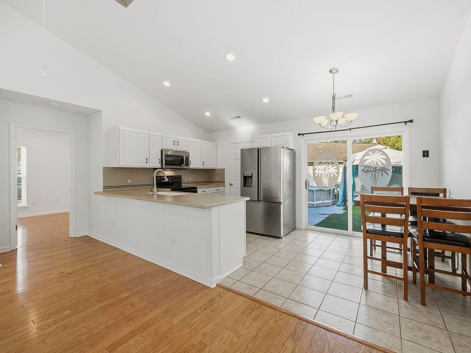 6681 Wisteria Dr Myrtle Beach, SC 29588 - Thumbnail 4