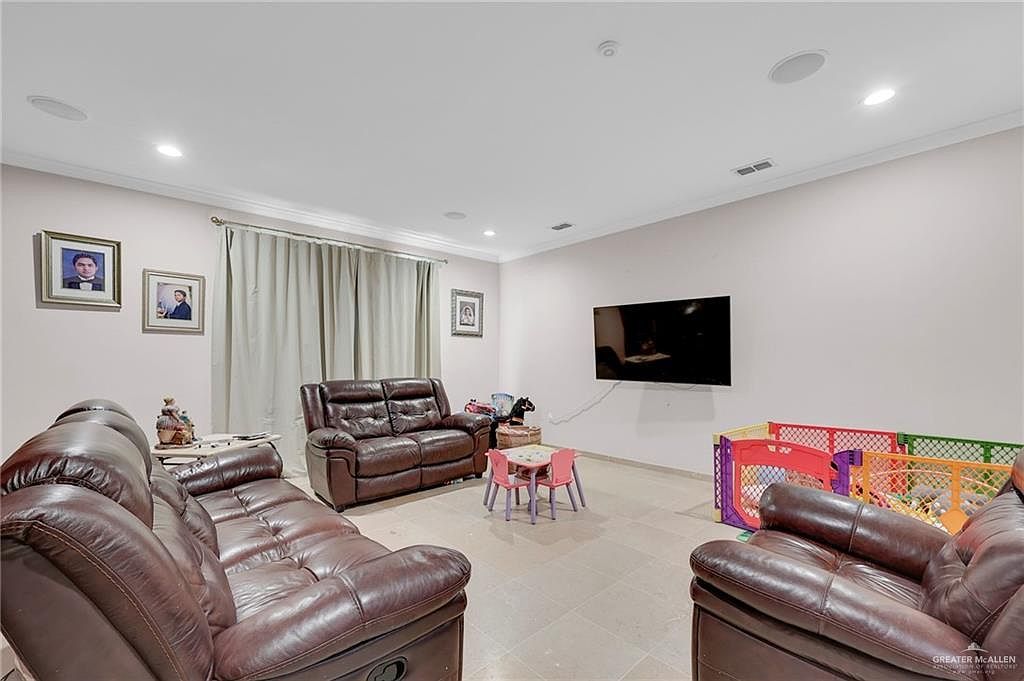 1100 Sunrise Ln Mission, TX 78574 - Thumbnail 4