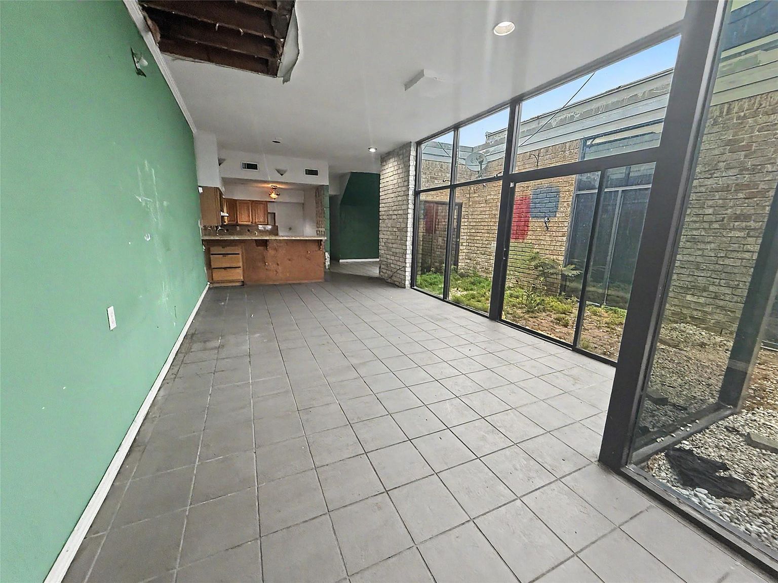 2106 Avenue L Galveston, TX 77550 - Thumbnail 4