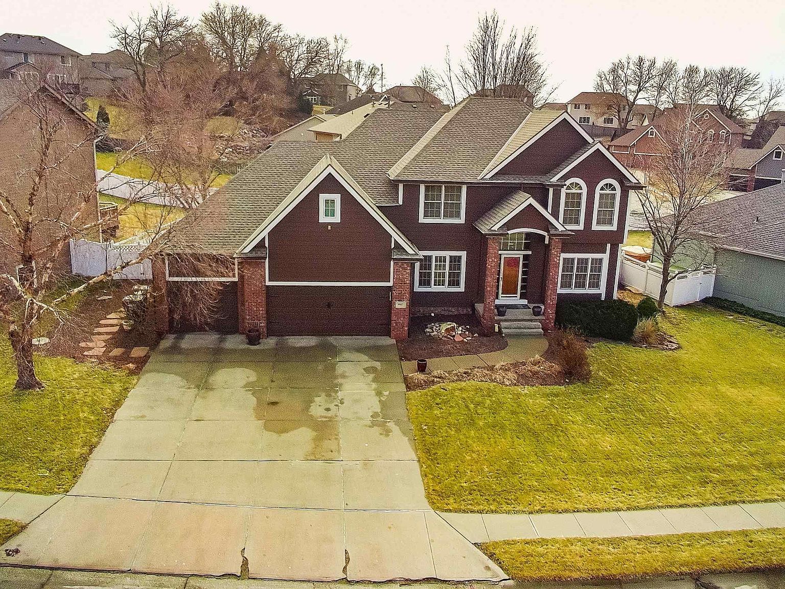 9917 Brentwood Dr La Vista, NE 68128 - Thumbnail 4