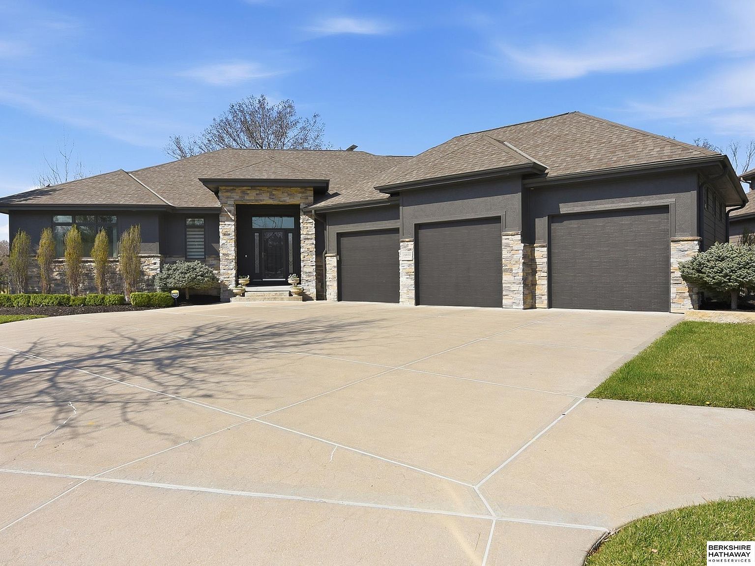 18850 Vinton St Omaha, NE 68130 - Thumbnail 4