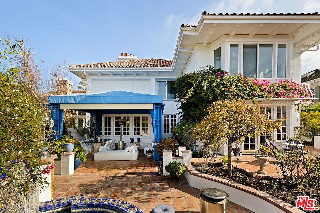 2113 Stoney Hill Rd Los Angeles, CA 90049 - Thumbnail 4