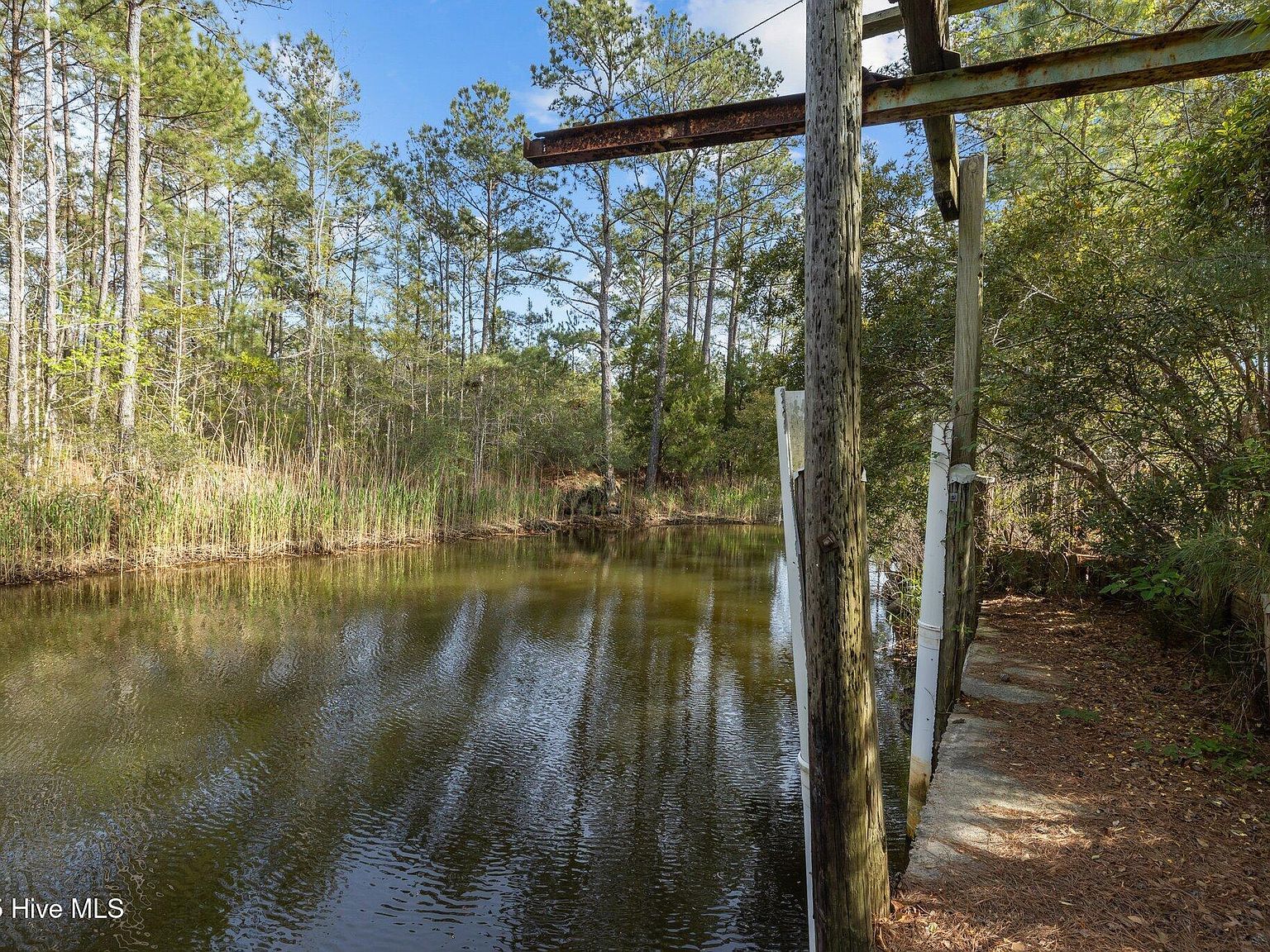 440 Village Dr Beaufort, NC 28516 - Thumbnail 4