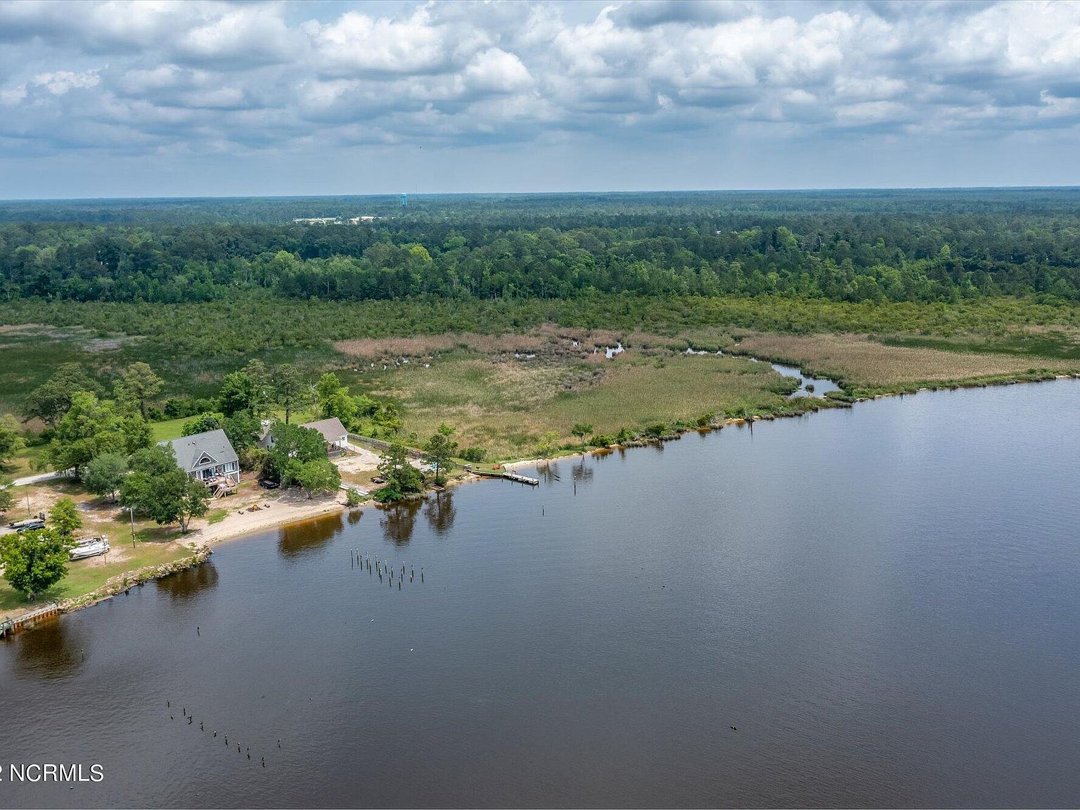 N A Sandy Point Rd New Bern, NC 28560 - Thumbnail 4