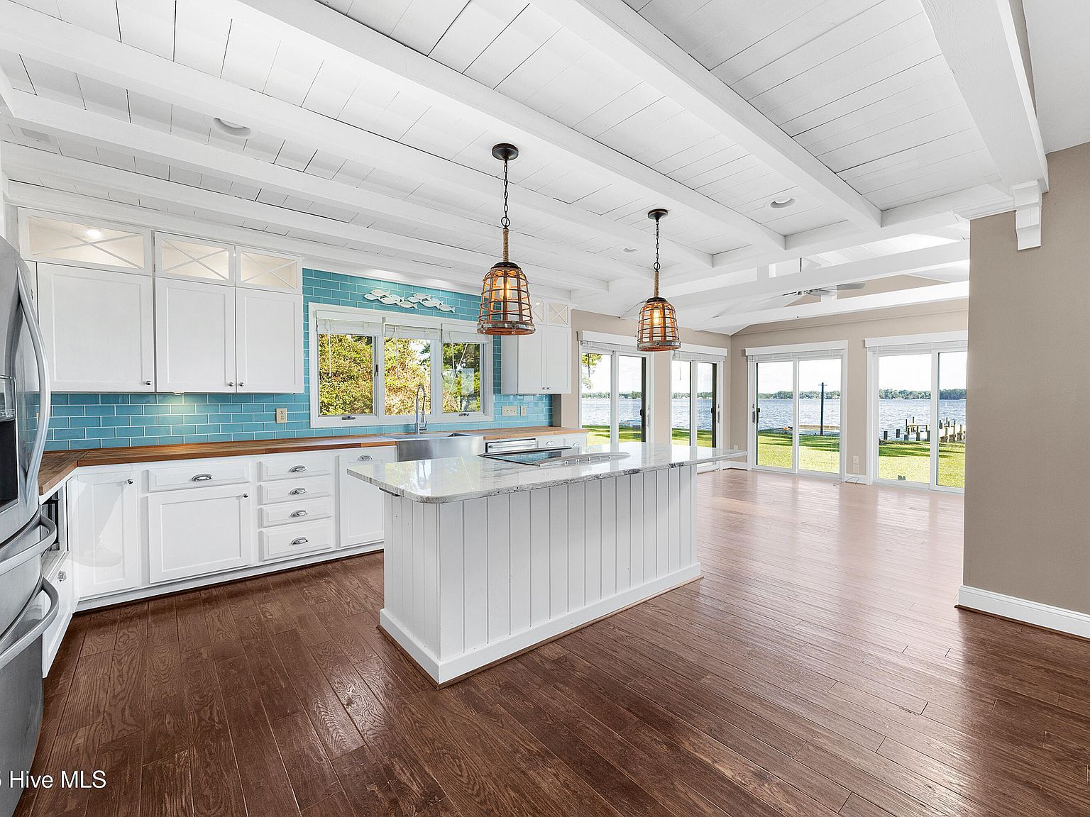 188 Myrtlewood Ln Bayboro, NC 28515 - Thumbnail 4