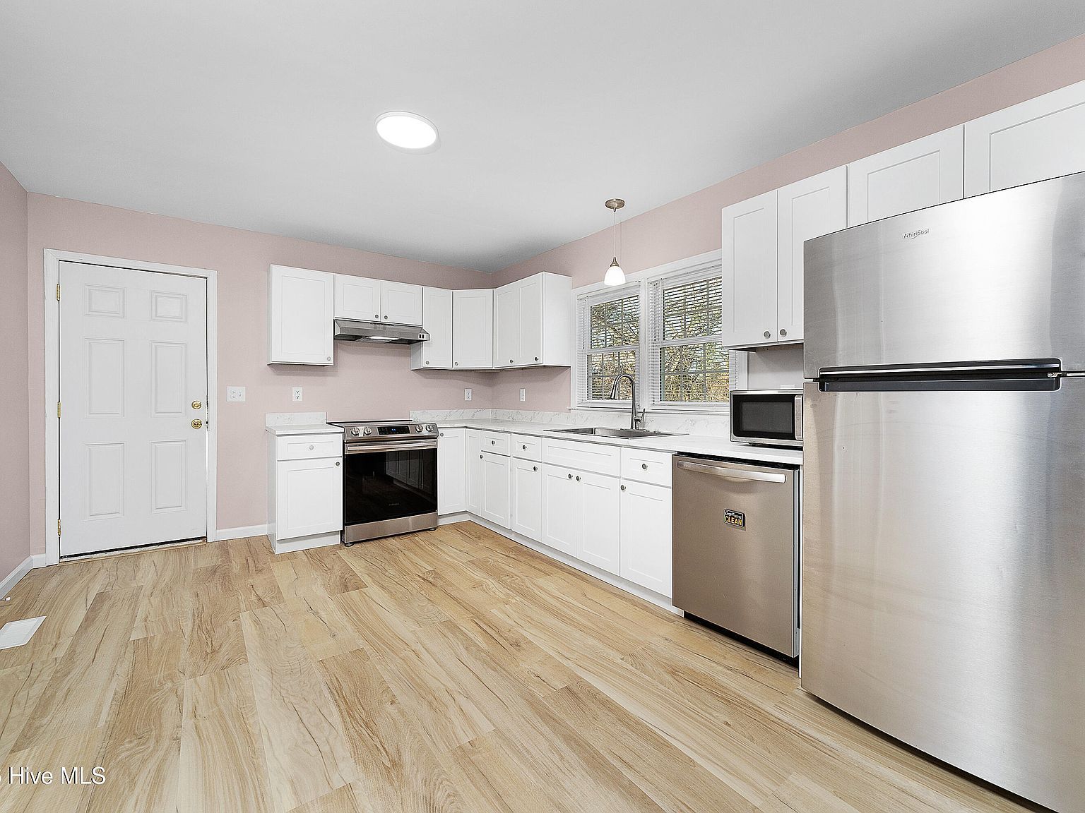 107 Poplar St New Bern, NC 28560 - Thumbnail 4