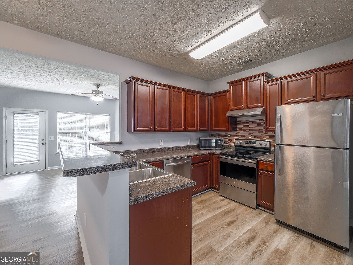 2334 Bigwood Trl Atlanta, GA 30349 - Thumbnail 4