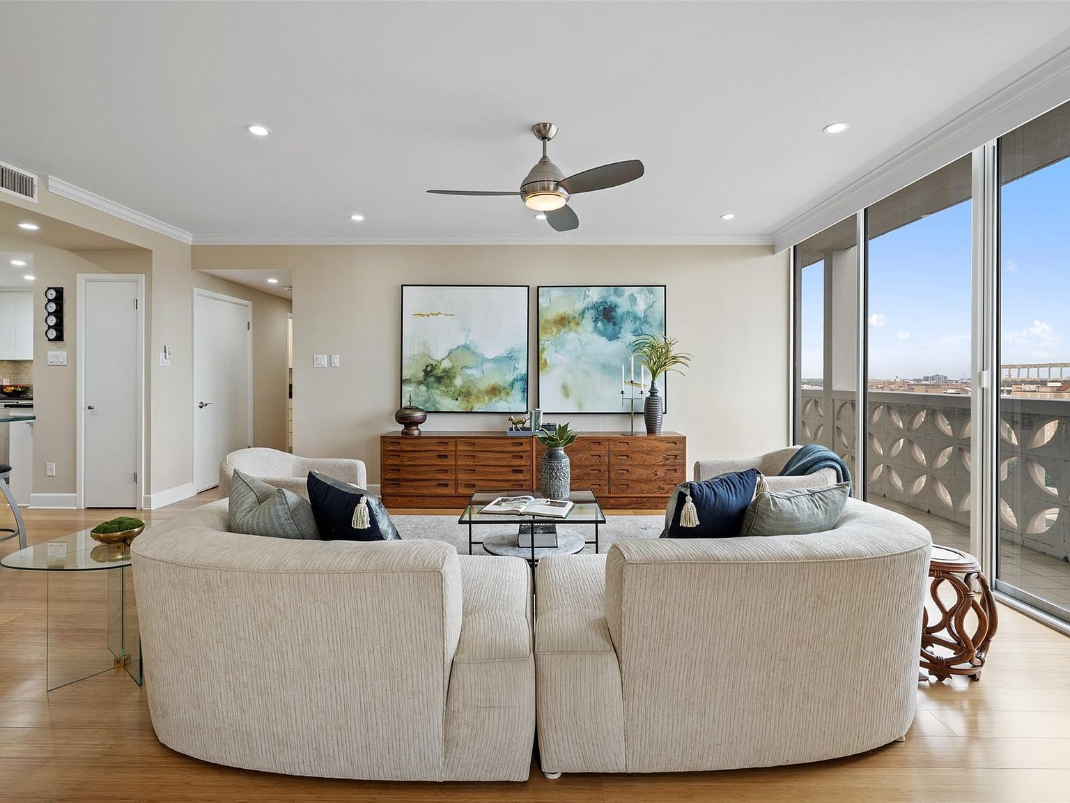 1801 Lavaca St UNIT 13EF Austin, TX 78701 - Thumbnail 4