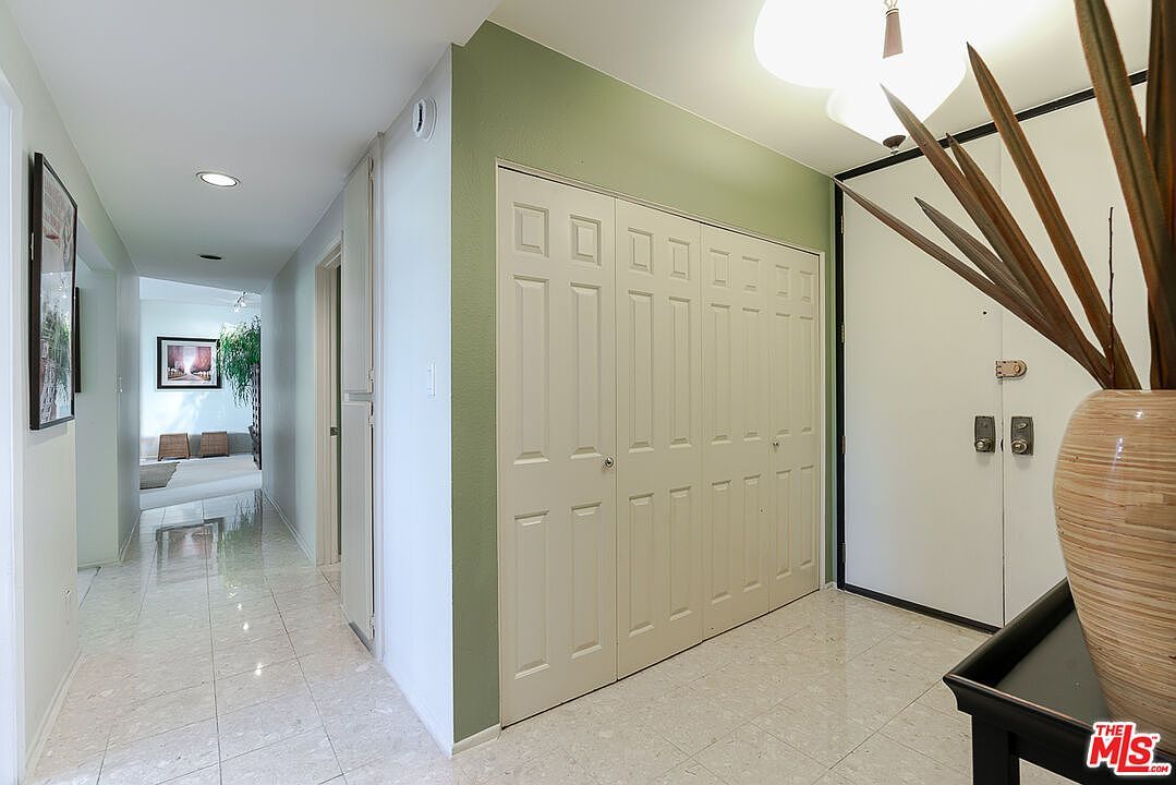 11322 Camarillo St UNIT 201 North Hollywood, CA 91602 - Thumbnail 4