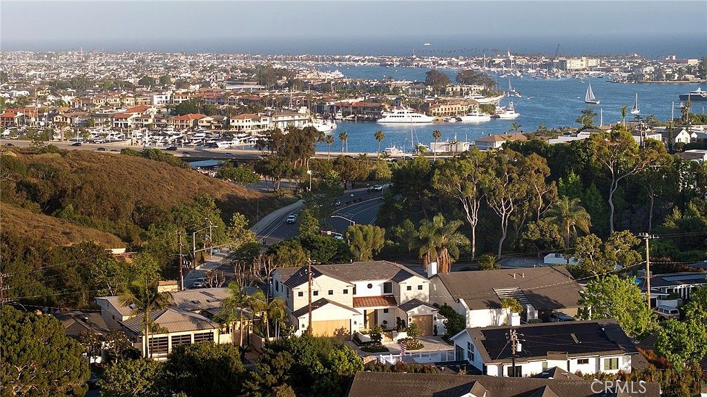 702 Saint James Pl Newport Beach, CA 92663 - Thumbnail 4