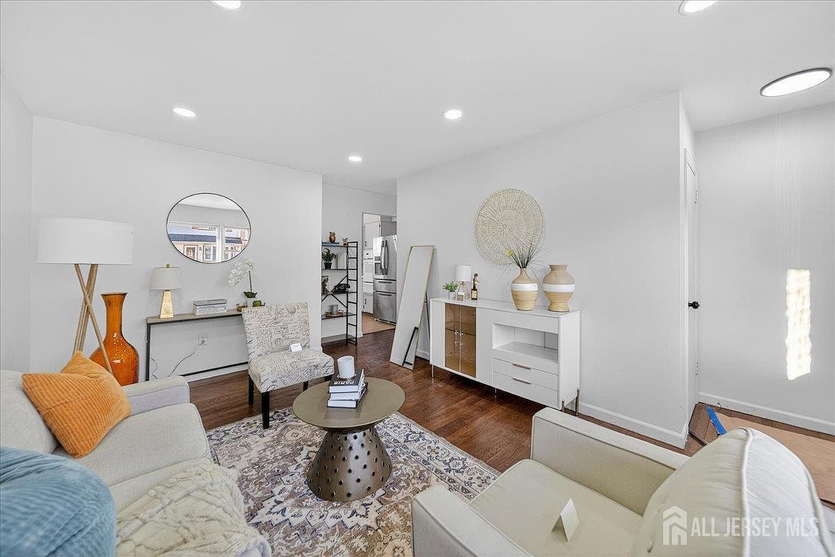 2 Olive St Fords, NJ 08863 - Thumbnail 4